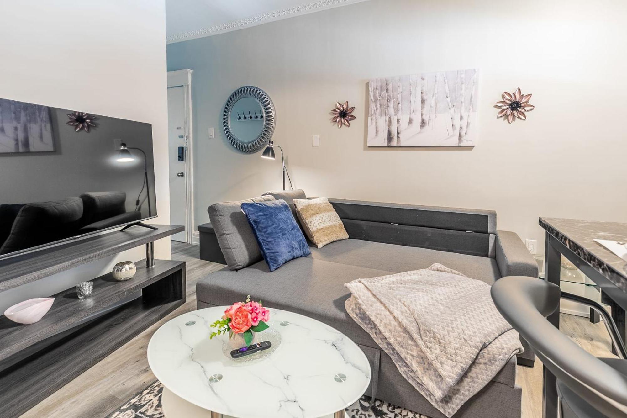 2br King - Netflix Included