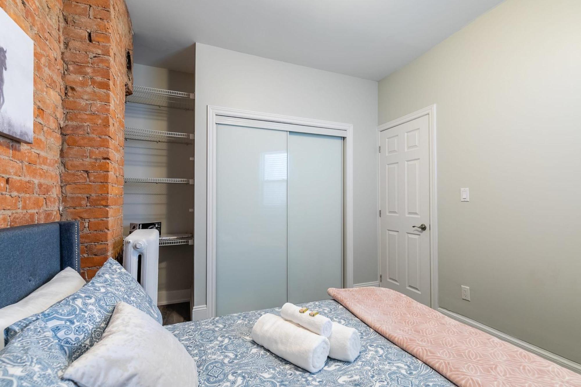 Apartment Cozy On Street North *