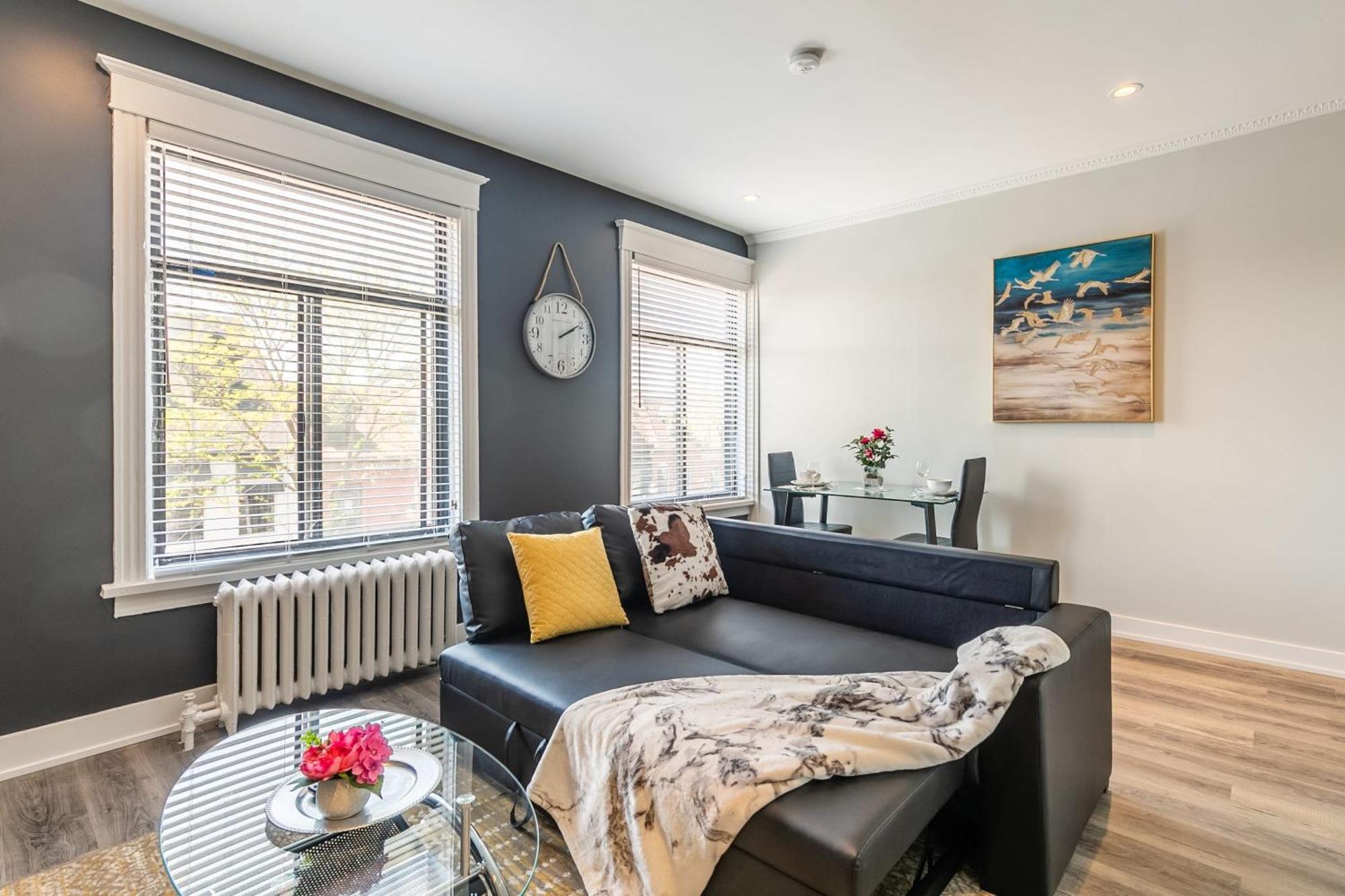 Apartment Cozy On Street North *