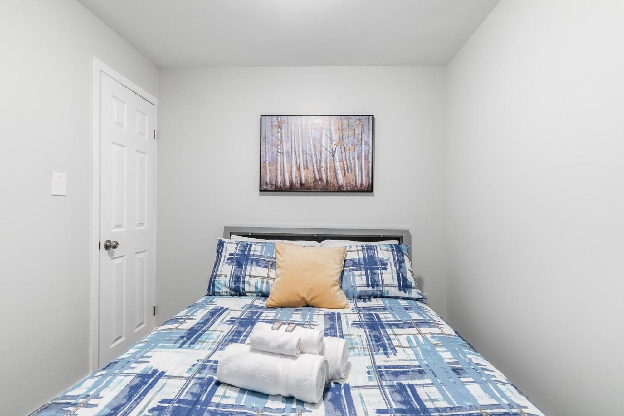 1br On Street North