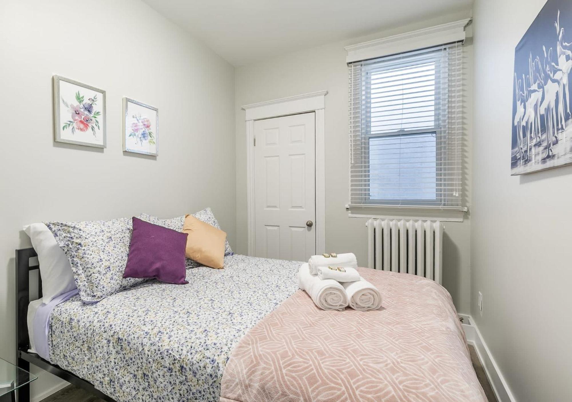 Apartment 2 Bedroom Near Downtown - King Bed Netflix