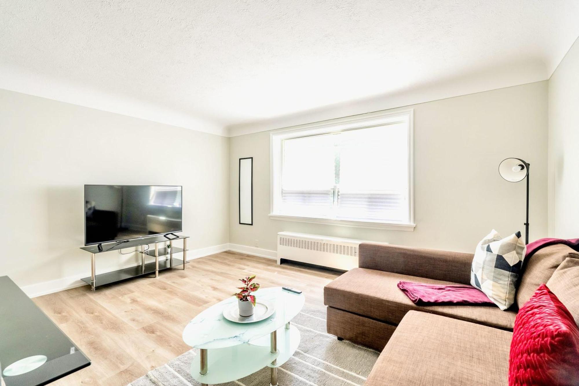 1br Modern In Corktown Apartment