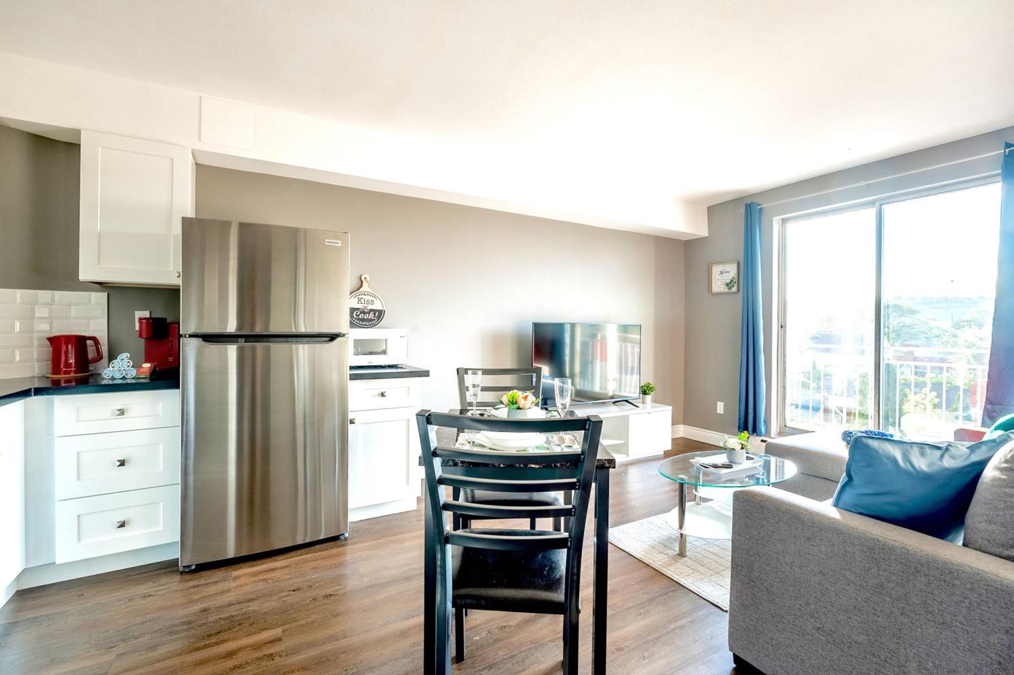 Near Downtown - Glenview West W Patio Apartment *