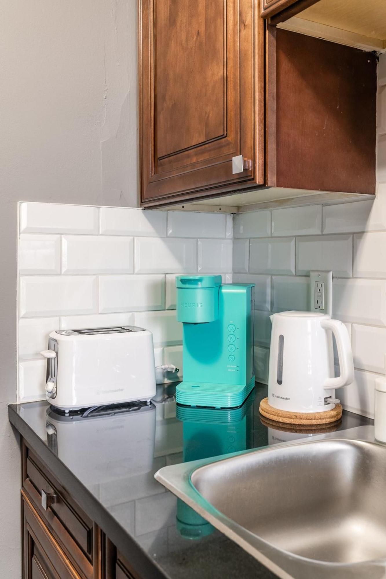 1br In Glenview West Apartment *