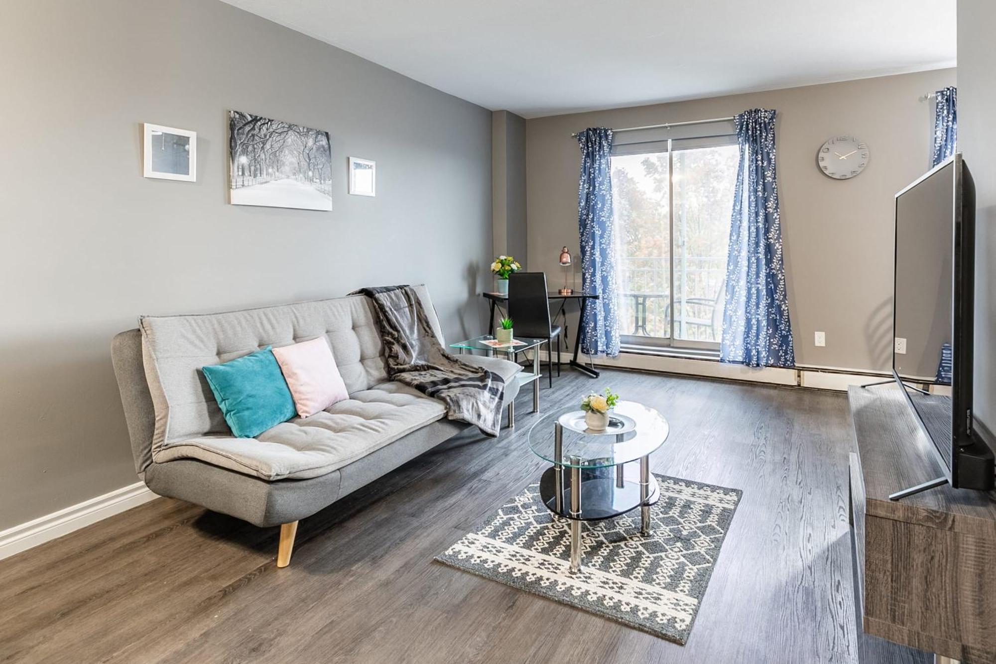 Apartment 1br In Glenview West