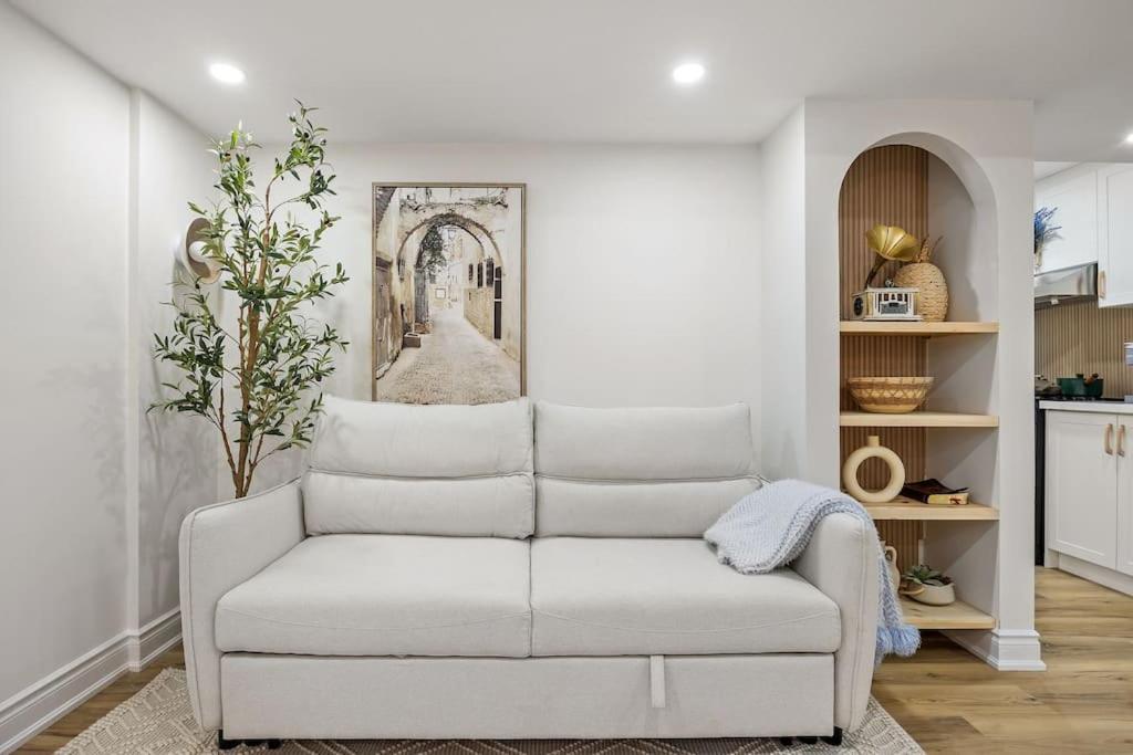 Fully Yours, Brand New Basement, Private Entrance