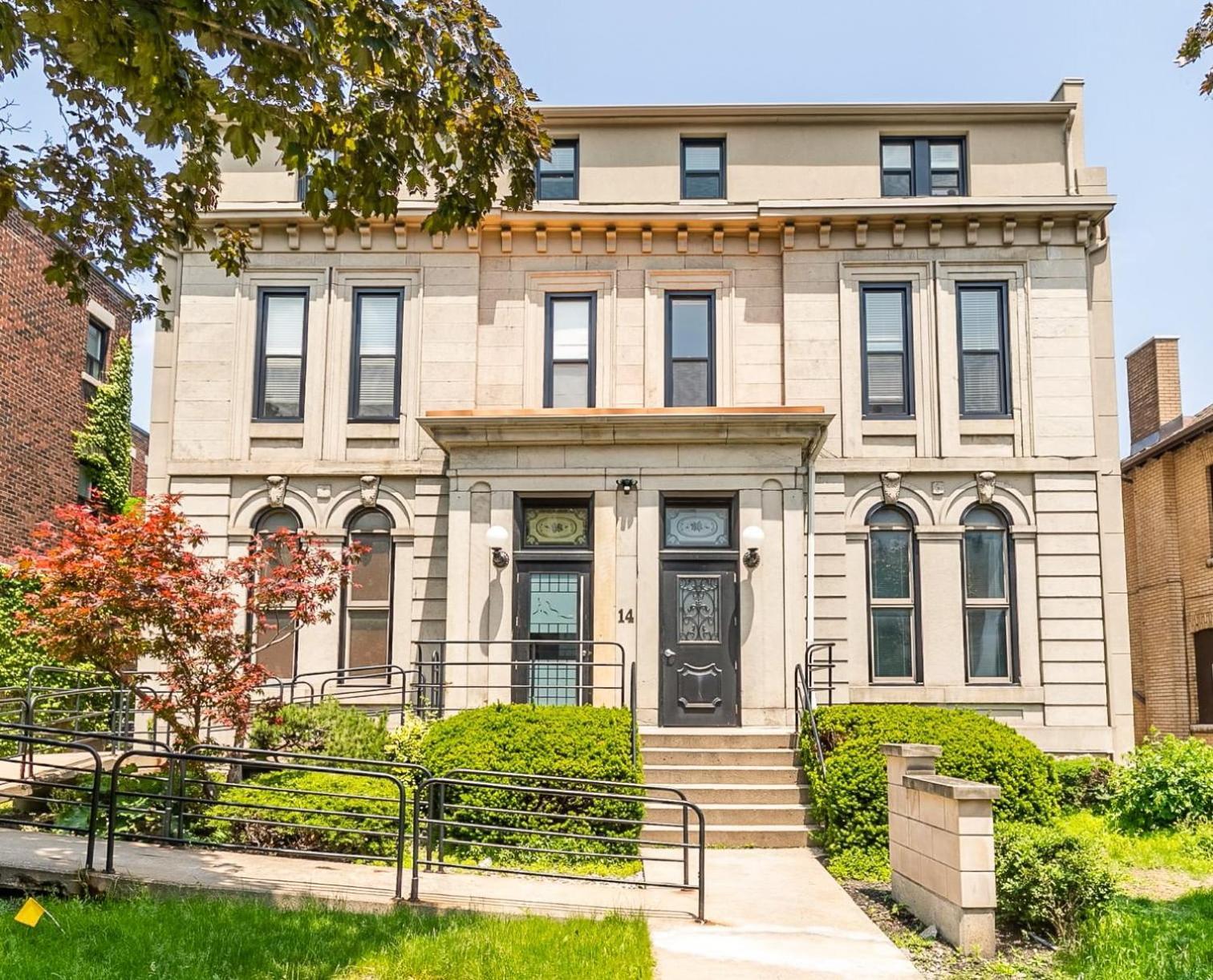 South Area 1br *