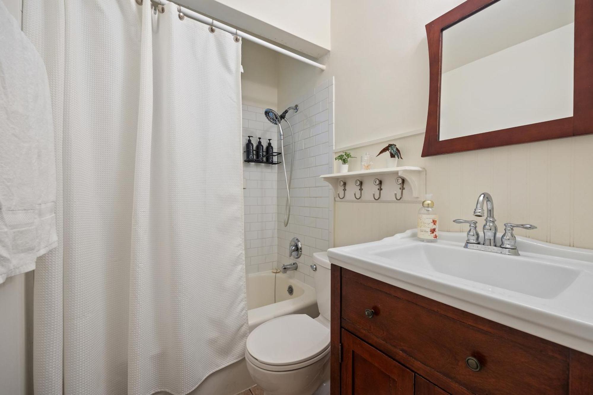 4 Bedroom In * Hamilton
