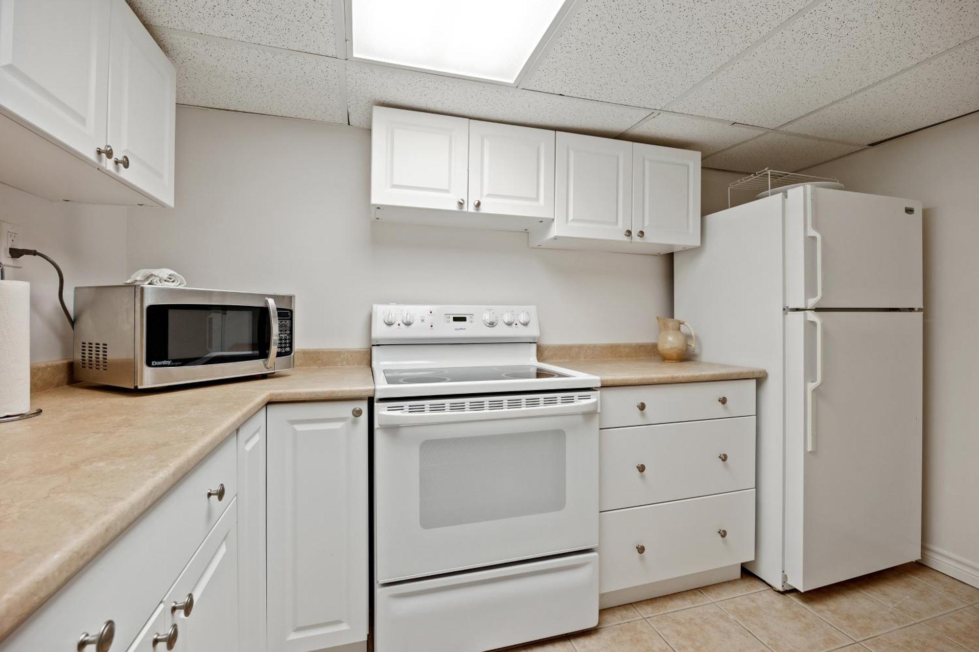 4 Bedroom In *