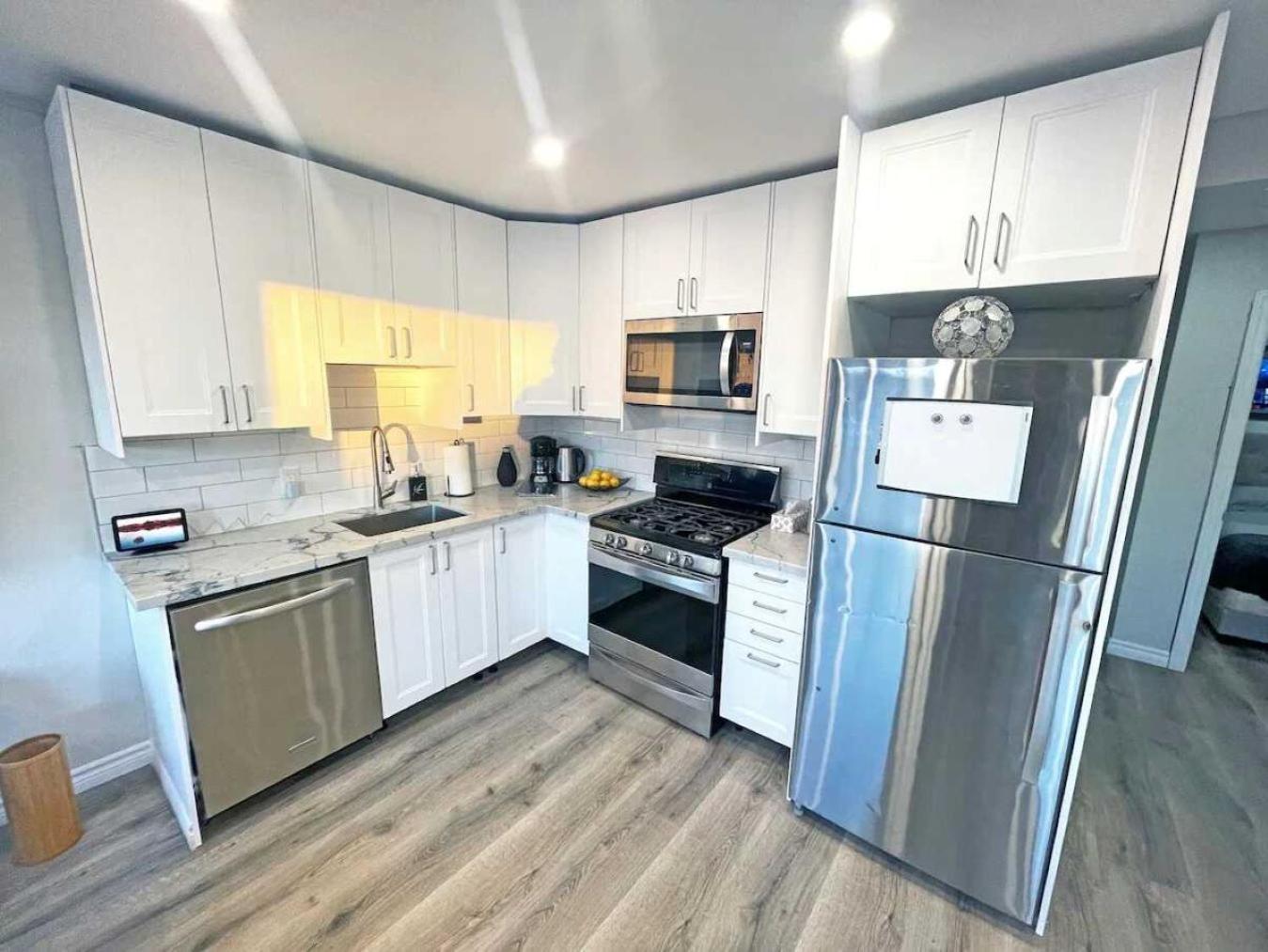 Haven - Smart Tech And Bbq Oasis - Pool Apartment Hamilton