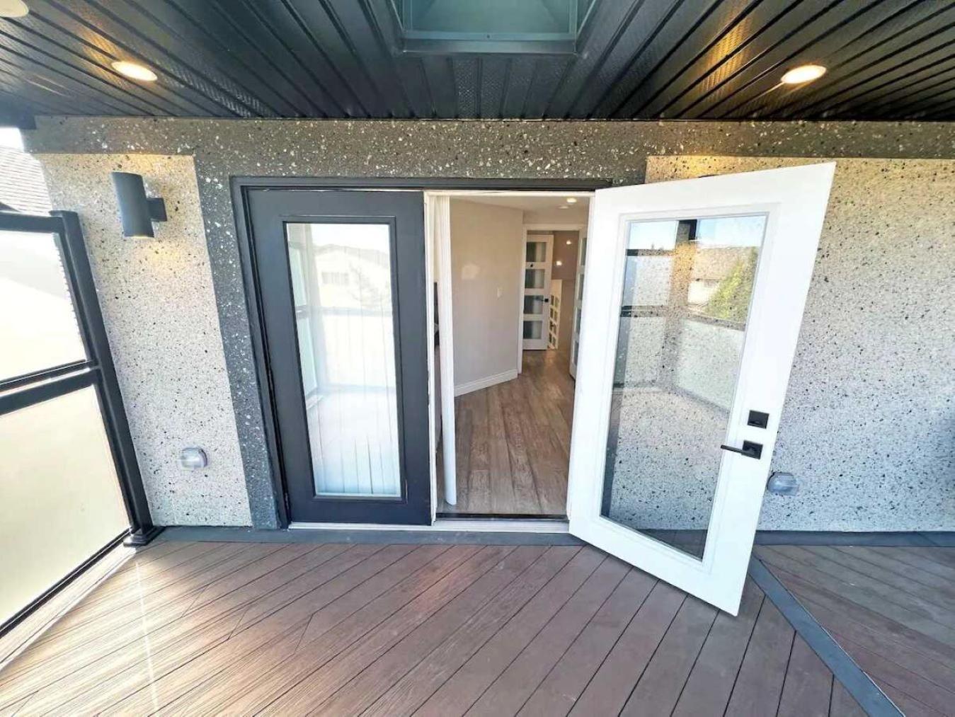 Luxe Near Limeridge - Sleeps 11 - Pool Apartamento *