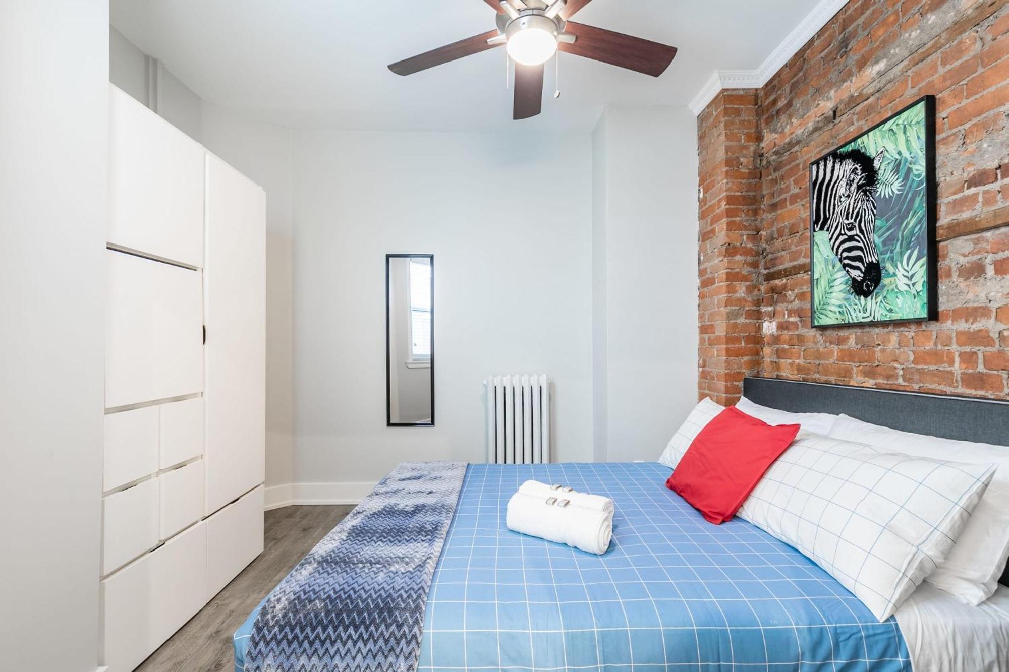 Upscale 2br With Netflix - Prime Location Apartment *