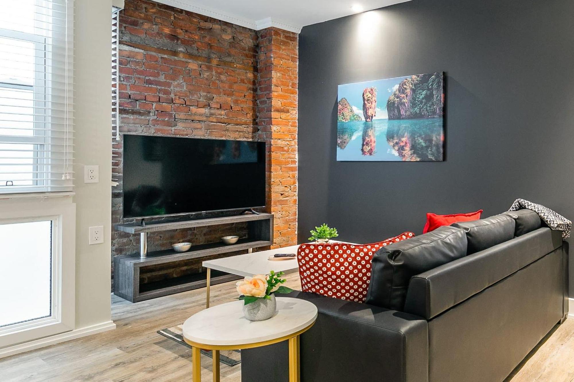 Apartment Upscale 2br With Netflix - Prime Location