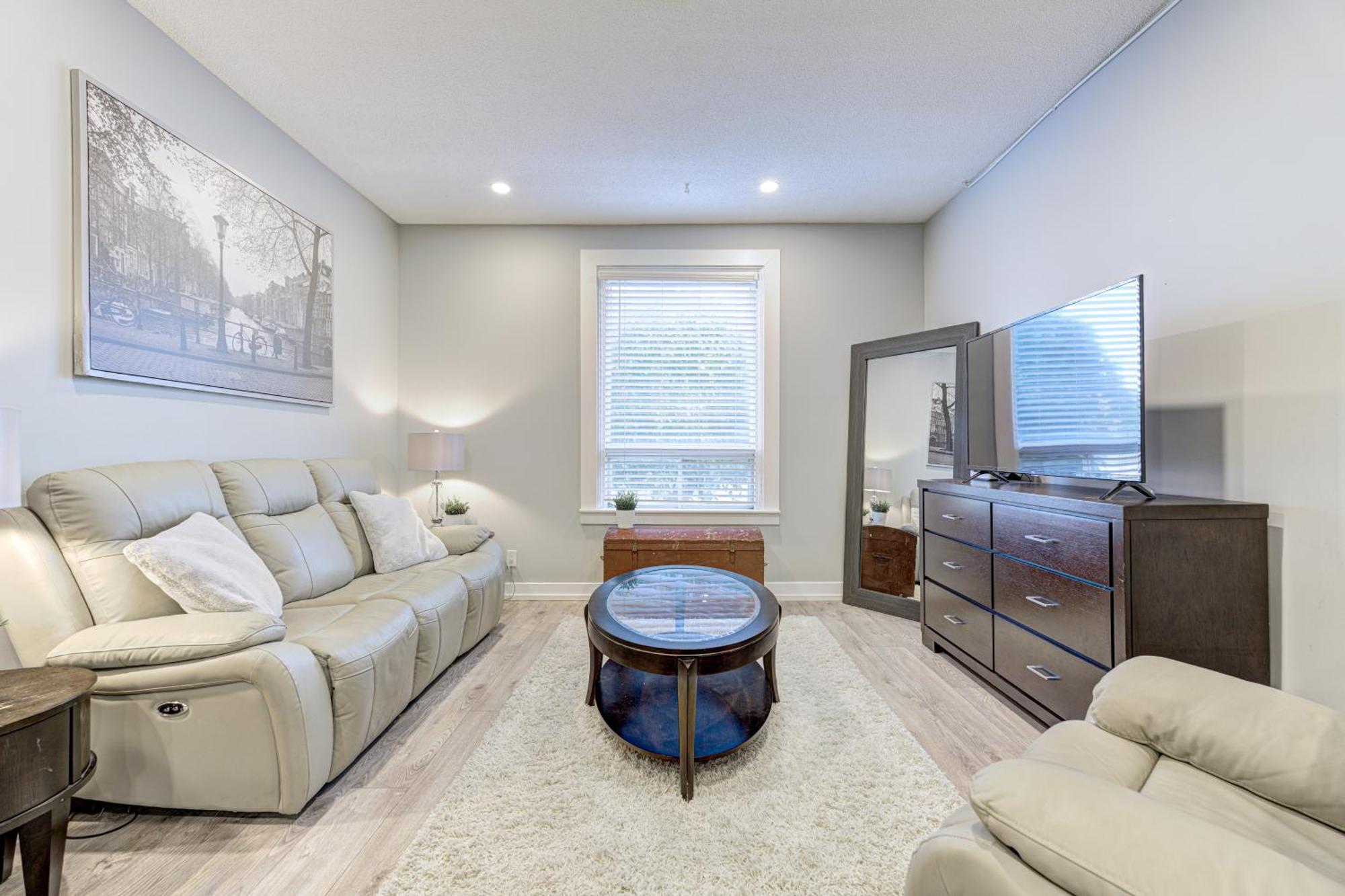 Holiday home Niagara Falls-toronto-45 Minute Drive Hamilton