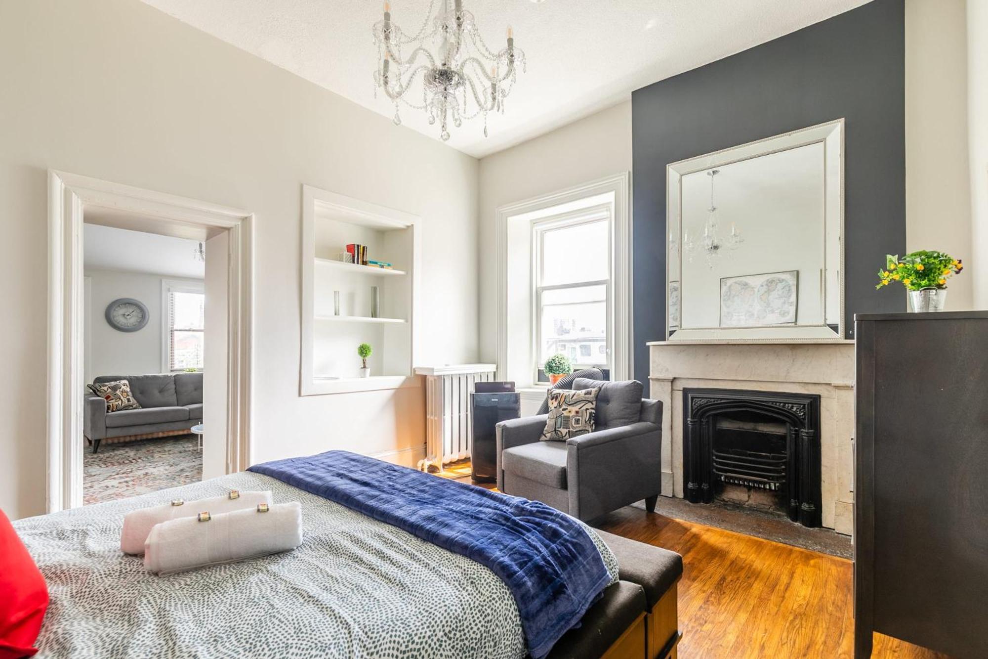 1br Double Bed In Apartment *