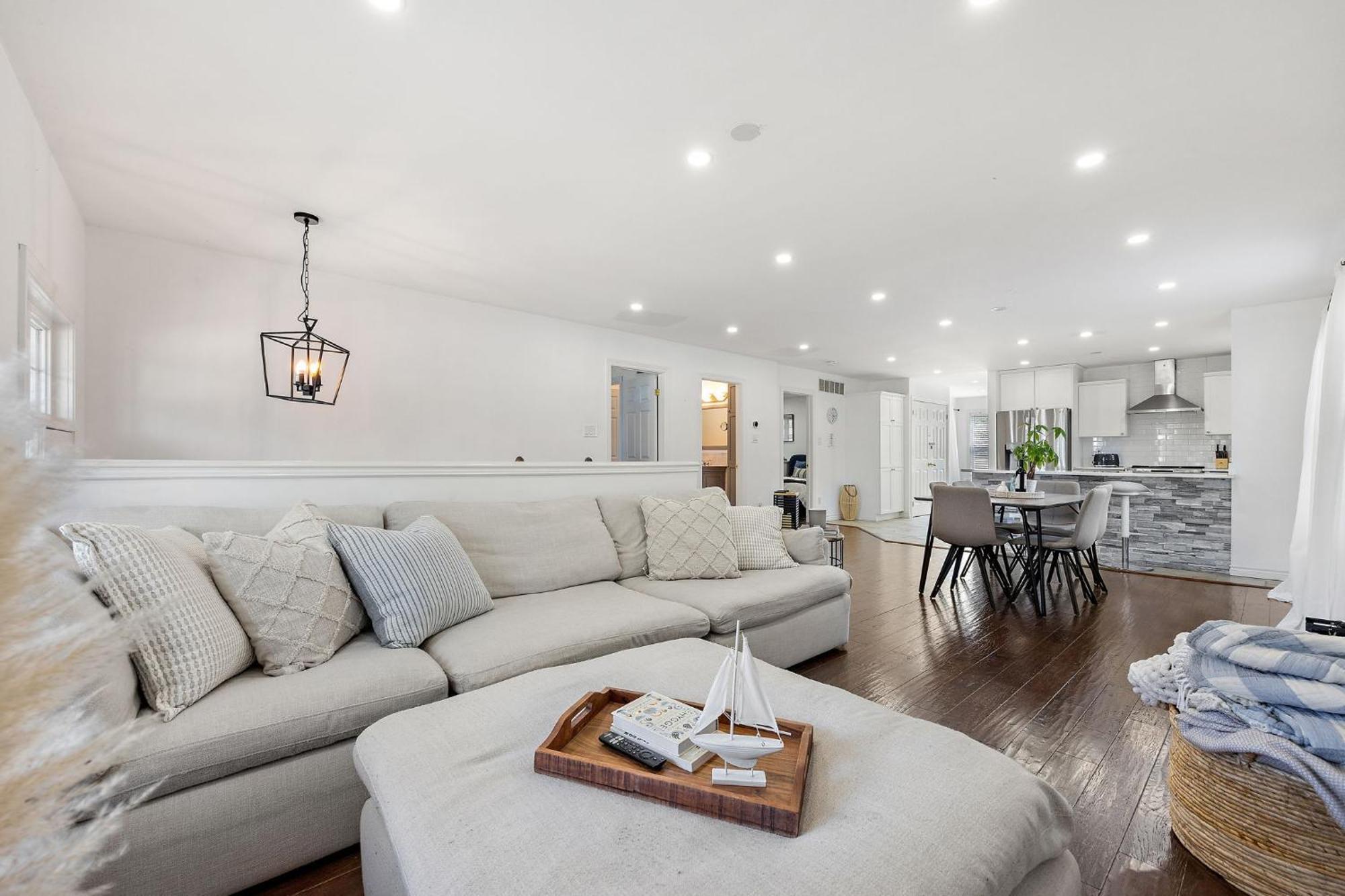 The Nautical Nook Luxury House
