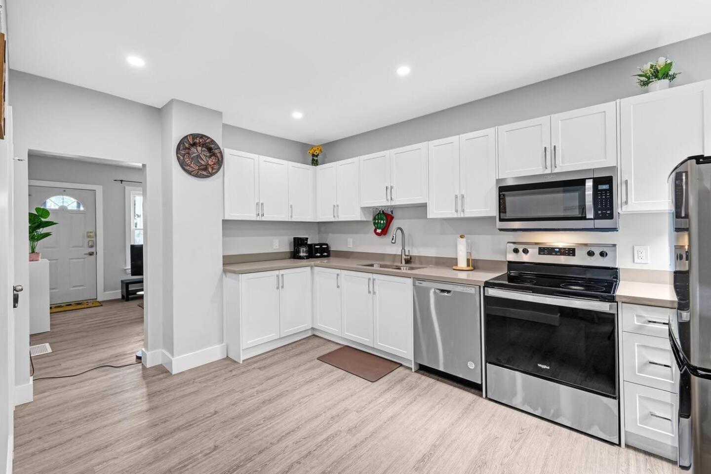 Casa de férias Bright And Renovated 3br Gem Near Downtown Hamilton
