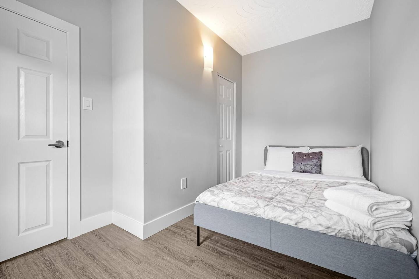 Bright And Renovated 3br Gem Near Downtown Casa de férias Hamilton