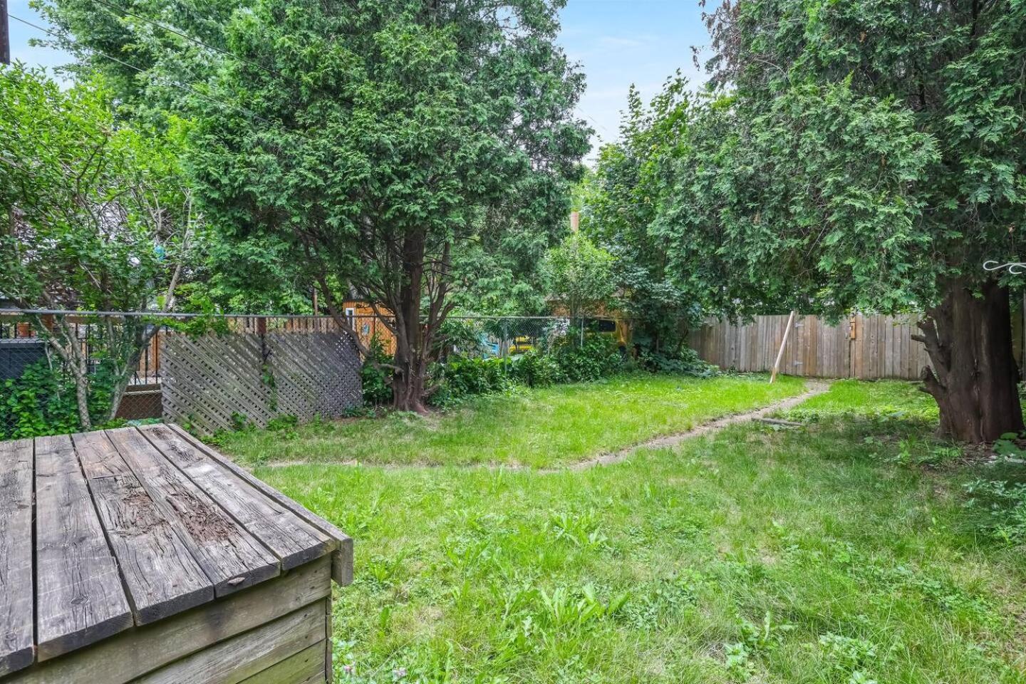 Casa de férias Bright And Renovated 3br Gem Near Downtown *