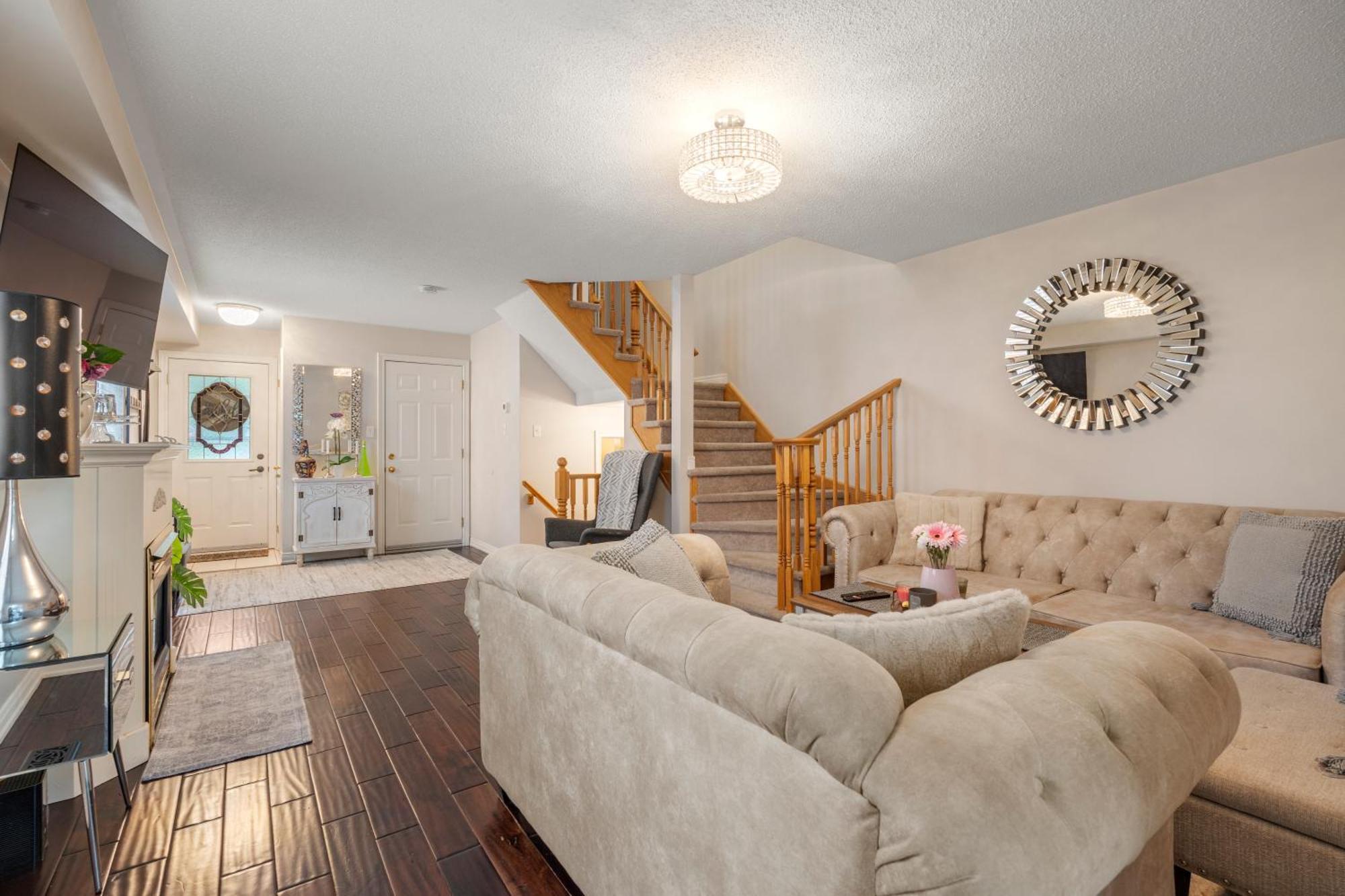 Ninos Place Hamilton