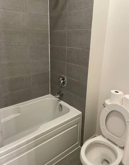 Holiday home In Waterdown Hamilton