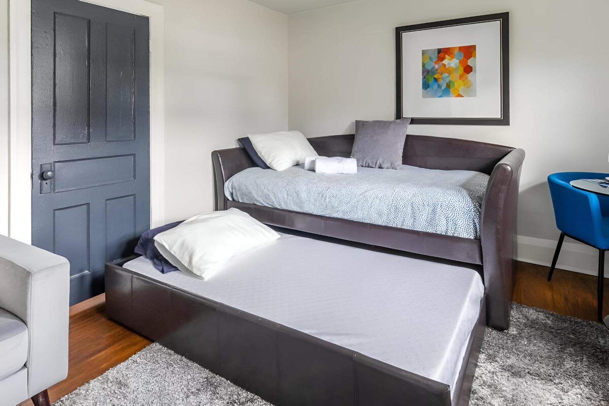 Stylish 1br - Heart Of South Apartment *