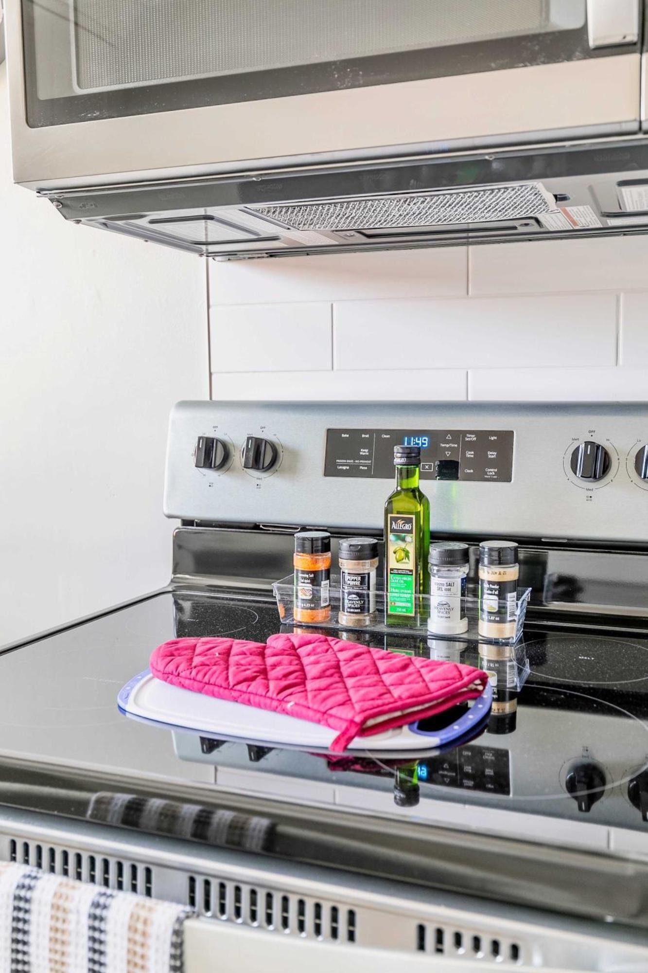 Apartment Modern In Corktown Sleeps 4 Hamilton