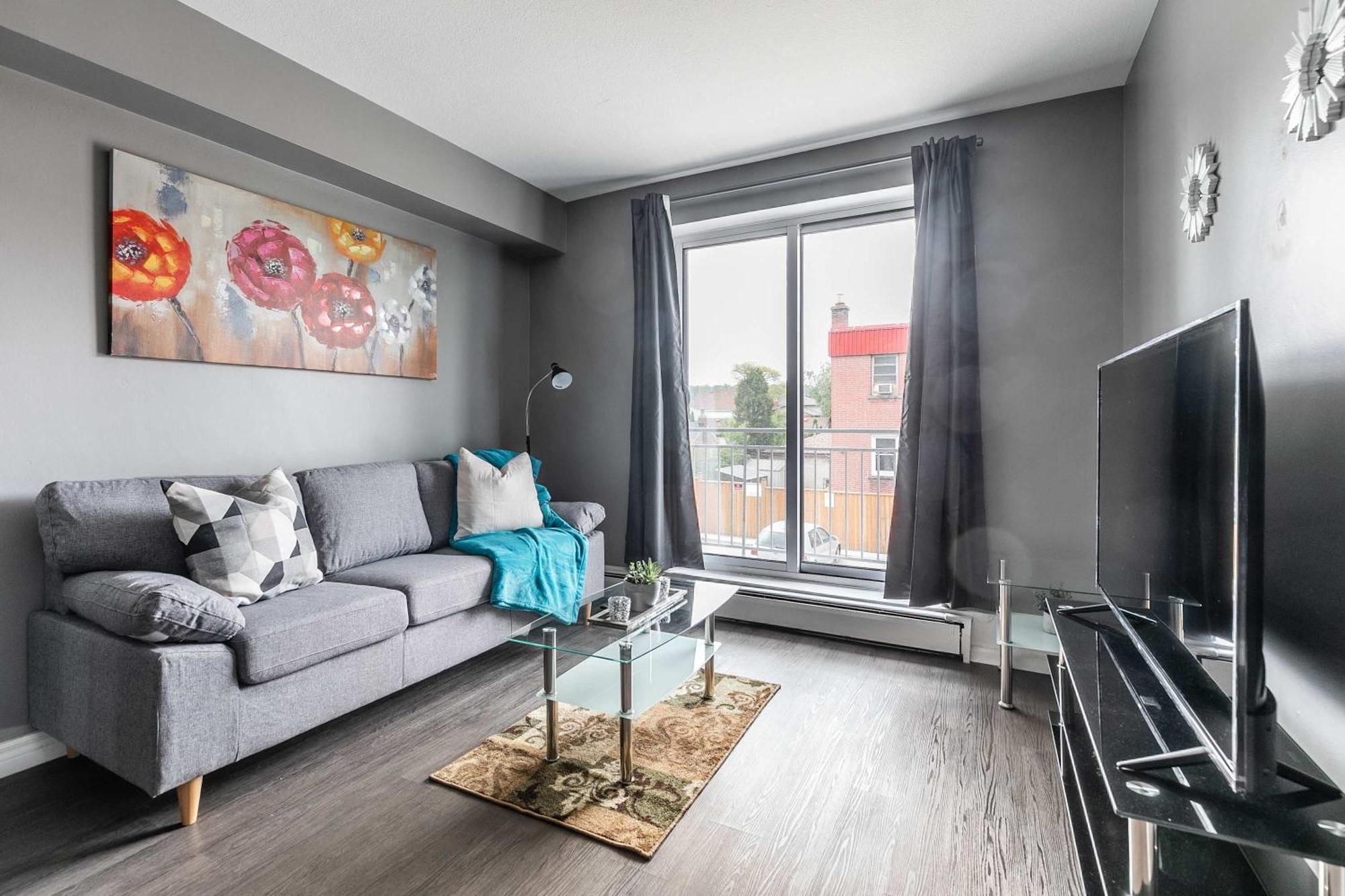Glenview West W Patio - Near Downtown