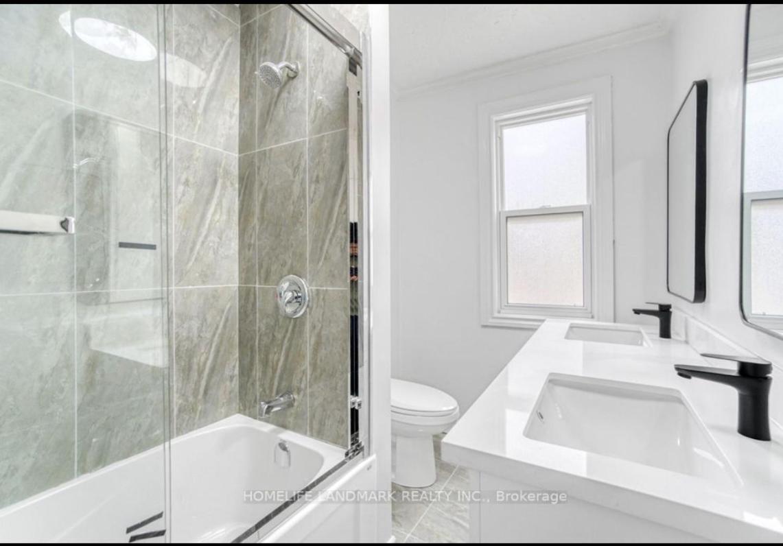 Guest house H Men's Hamilton