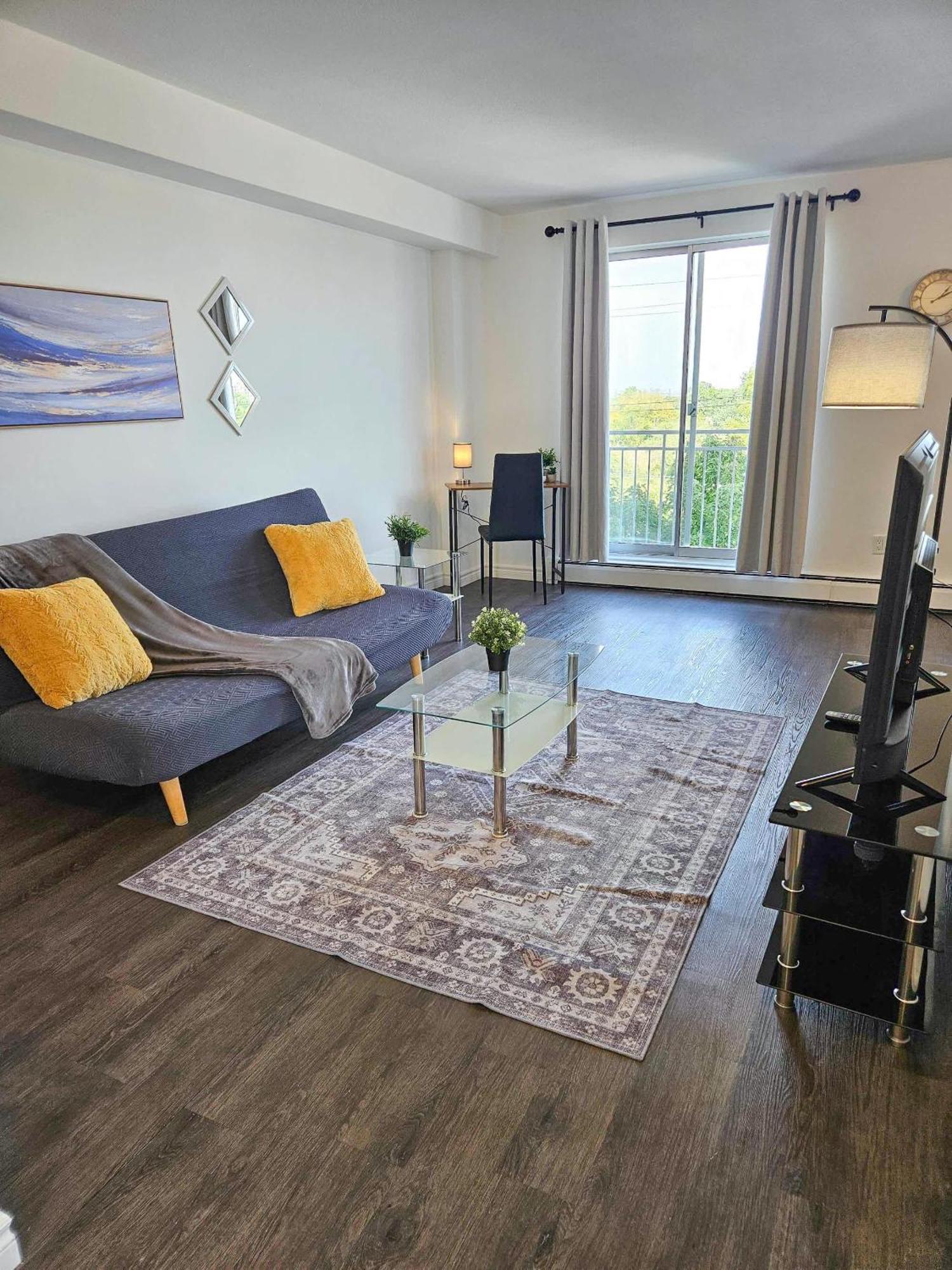 Glenview West W Patio - Near Downtown