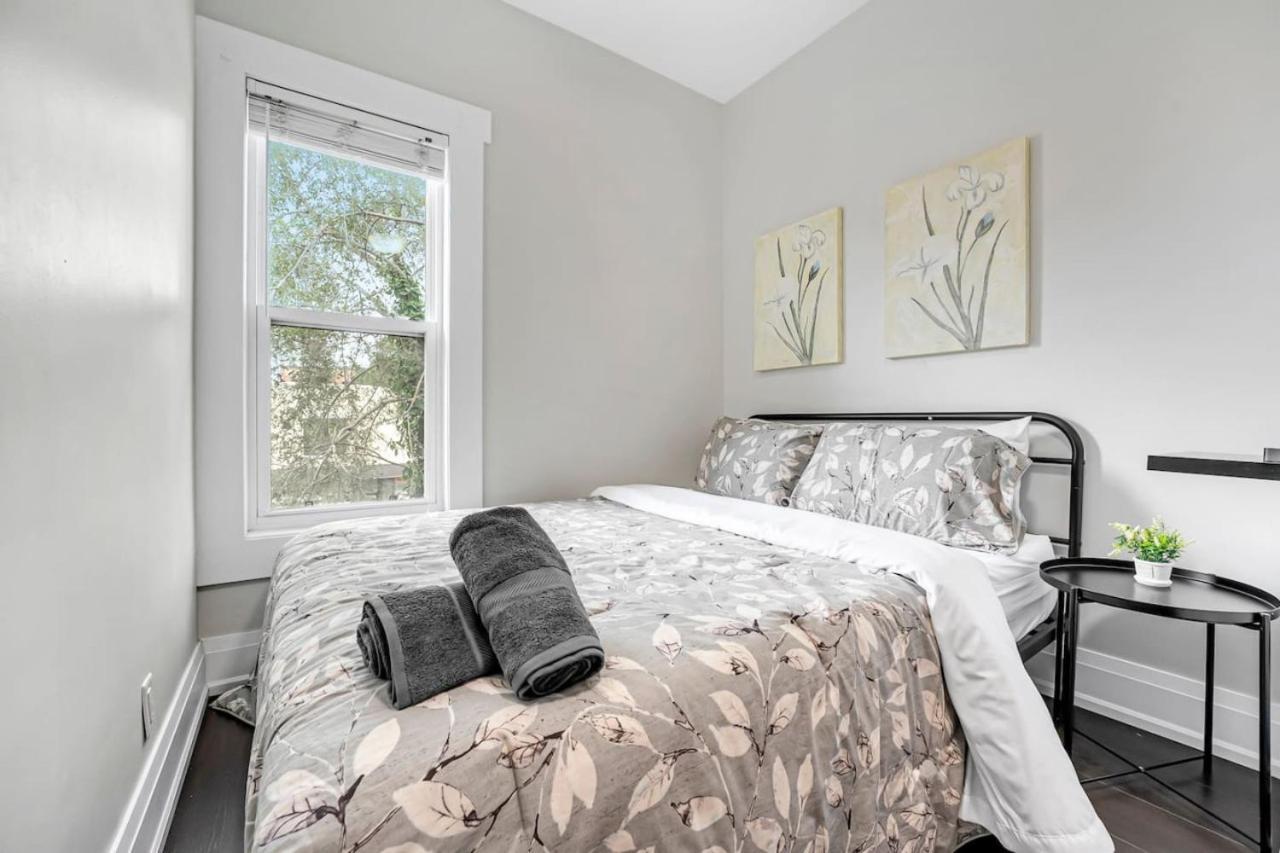 Luxury 2br Near Dt Go Hospitals Waterfalls Holiday home *