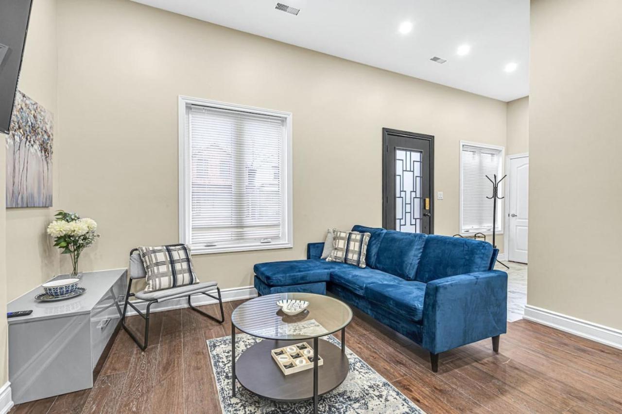 Holiday home Stylish 5bed Near Dt Hospitals Go Ticats Hamilton