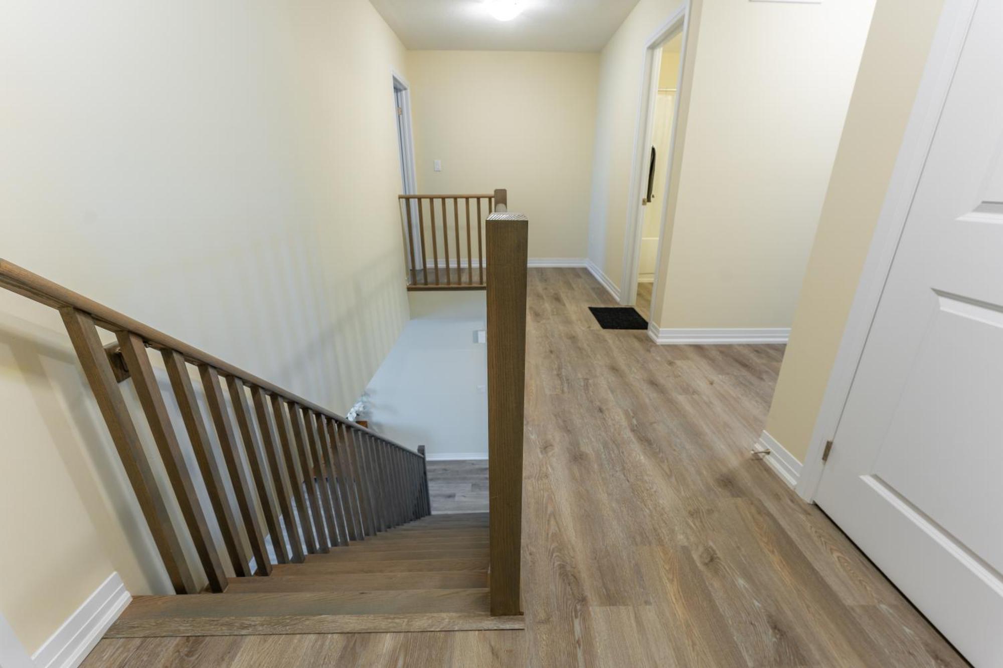 New 3 Bed House - Golf & Waterfalls In Stoney Creek Holiday home Hamilton