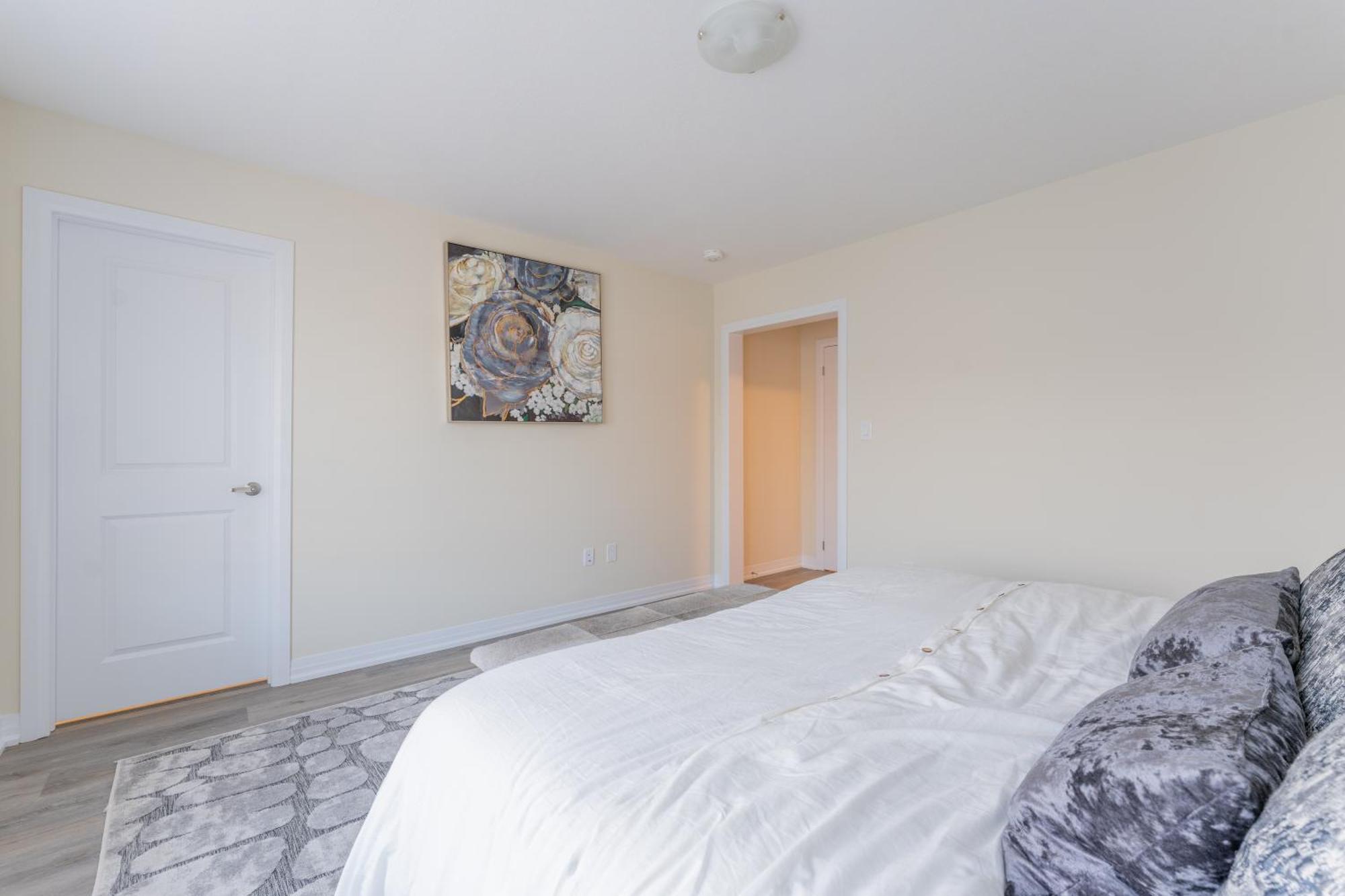 Holiday home New 3 Bed House - Golf & Waterfalls In Stoney Creek Hamilton