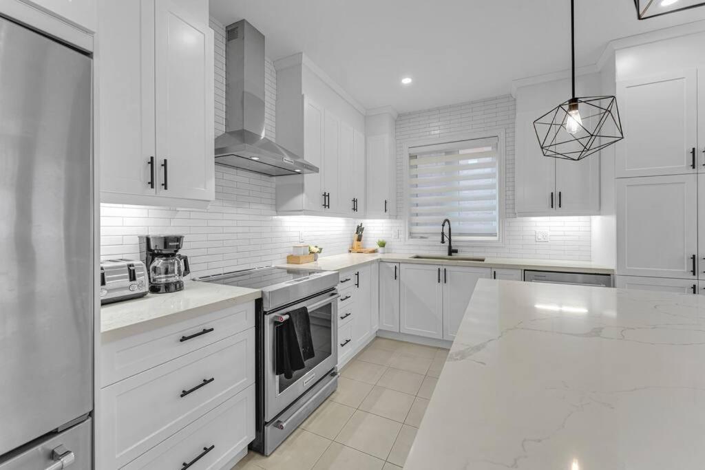 Villa Luxurious 4 Bedroom In Hamilton, Sleeps 10 Hamilton