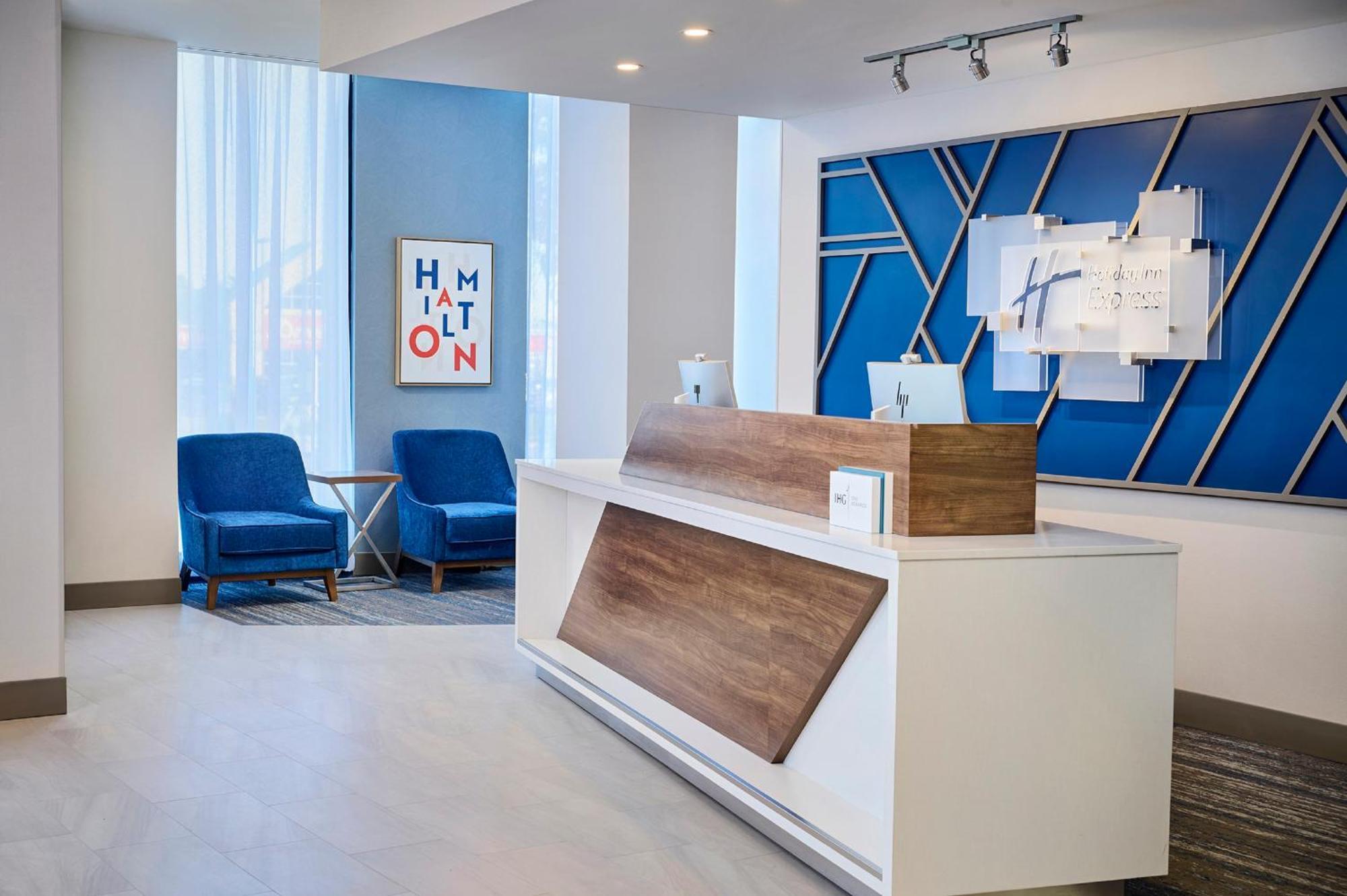 Express - Upper By Ihg Hamilton