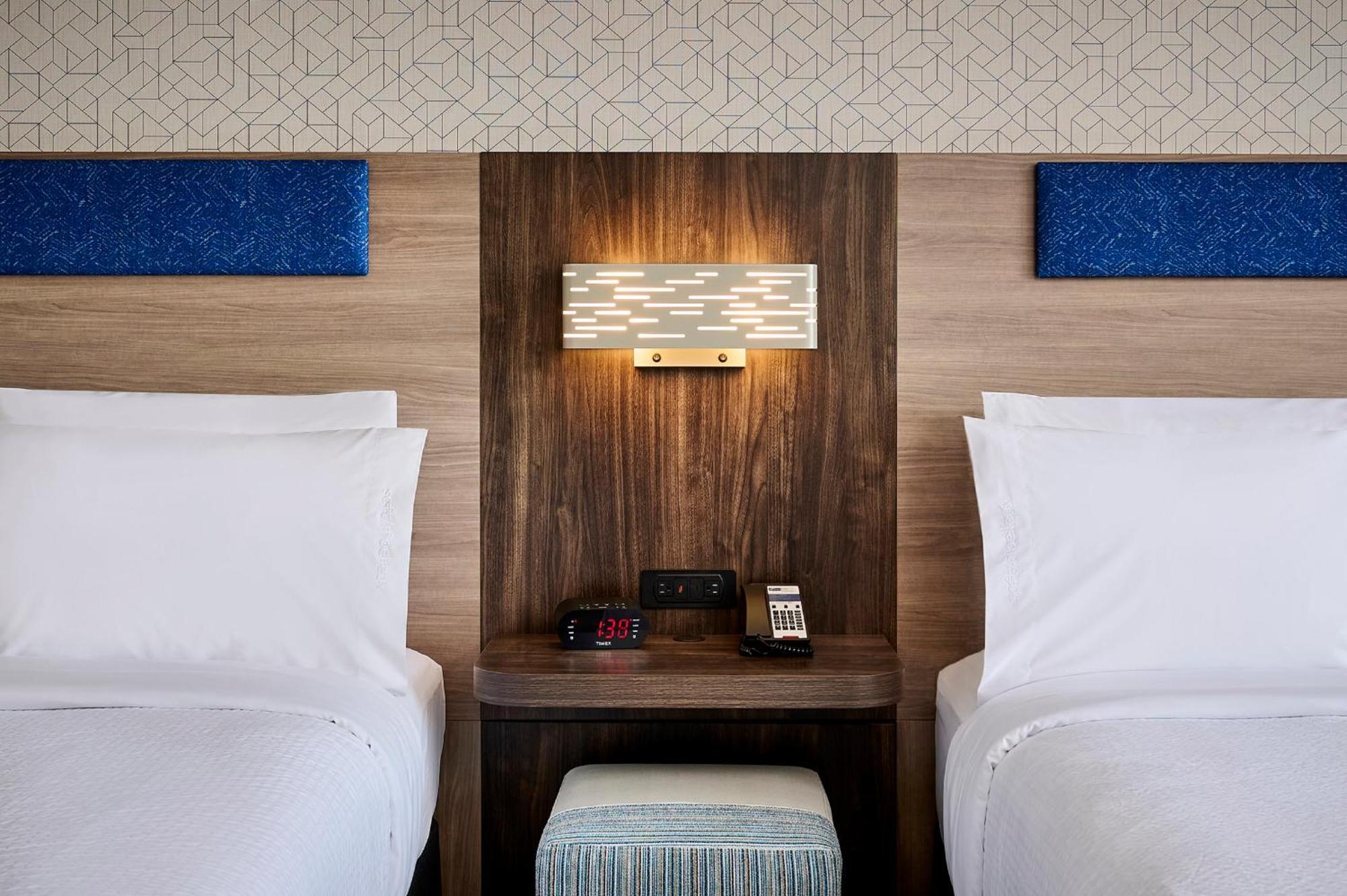 Express - Upper By Ihg *