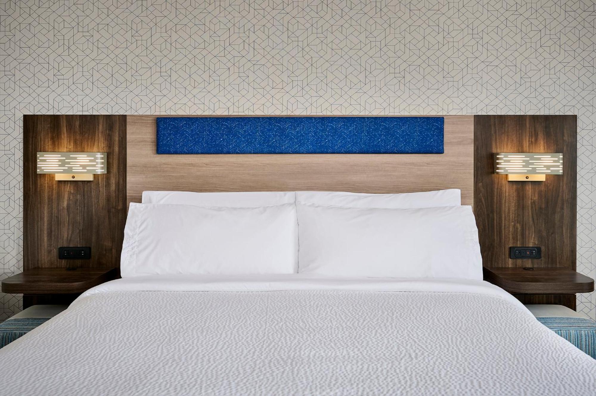 Express - Upper By Ihg Hotel *