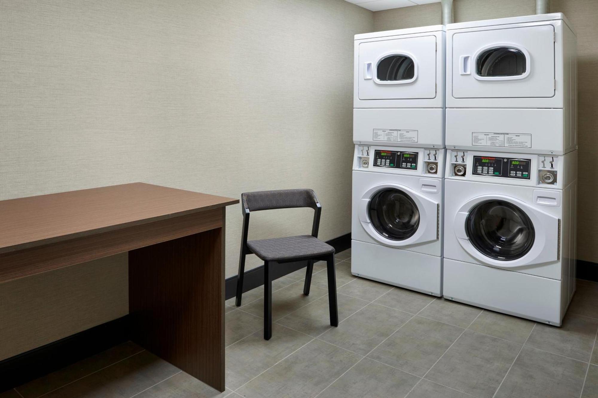Hotel Four Points By Sheraton - Stoney Creek Hamilton