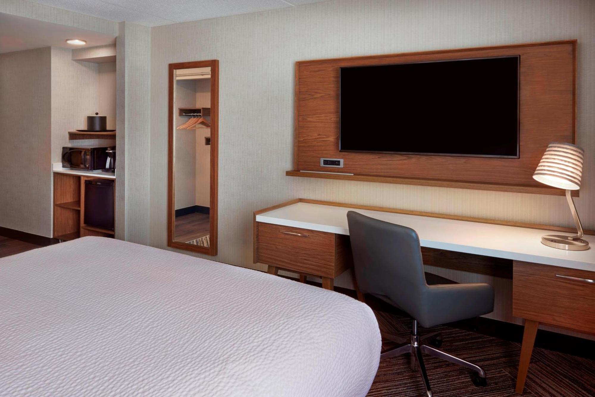 Hotel Four Points By Sheraton - Stoney Creek Hamilton