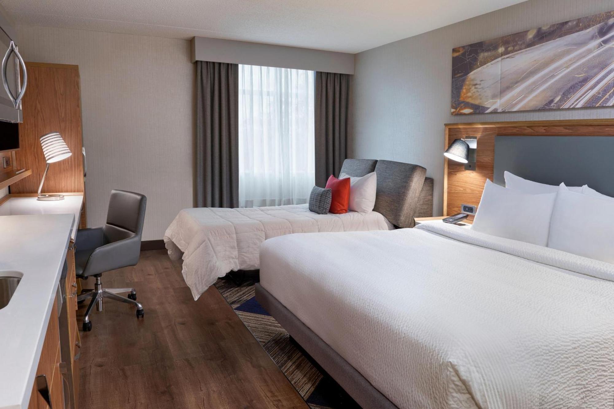 Four Points By Sheraton - Stoney Creek