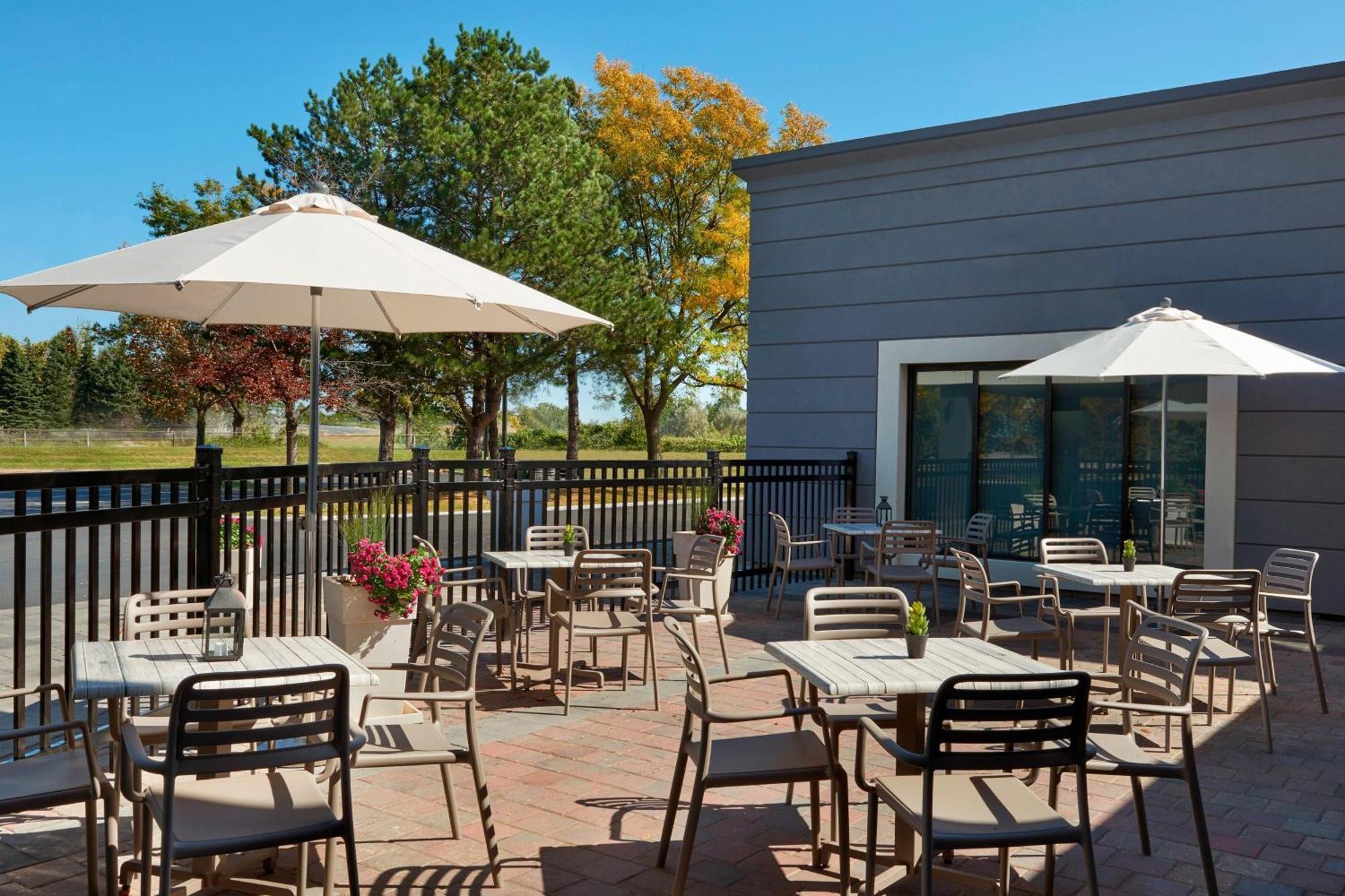 Hotel Four Points By Sheraton - Stoney Creek