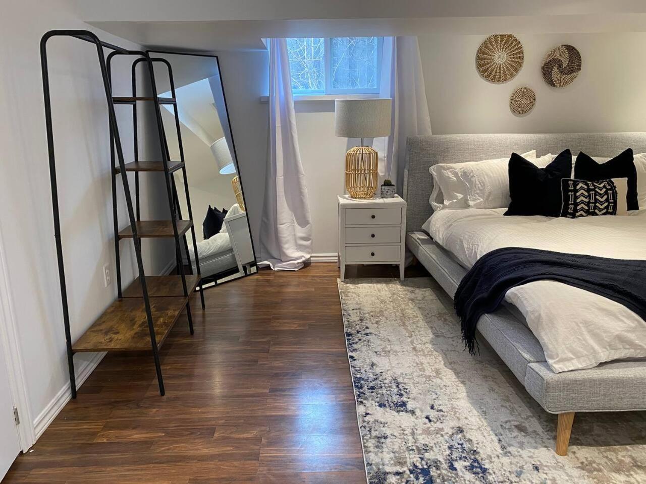 Beautiful Renovated Hamilton