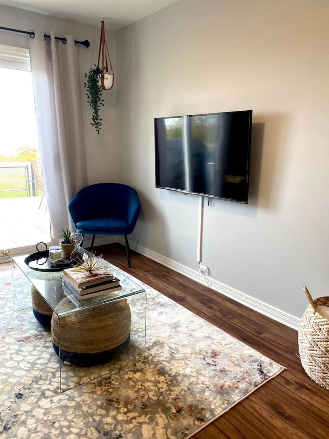 Beautiful Renovated Hamilton