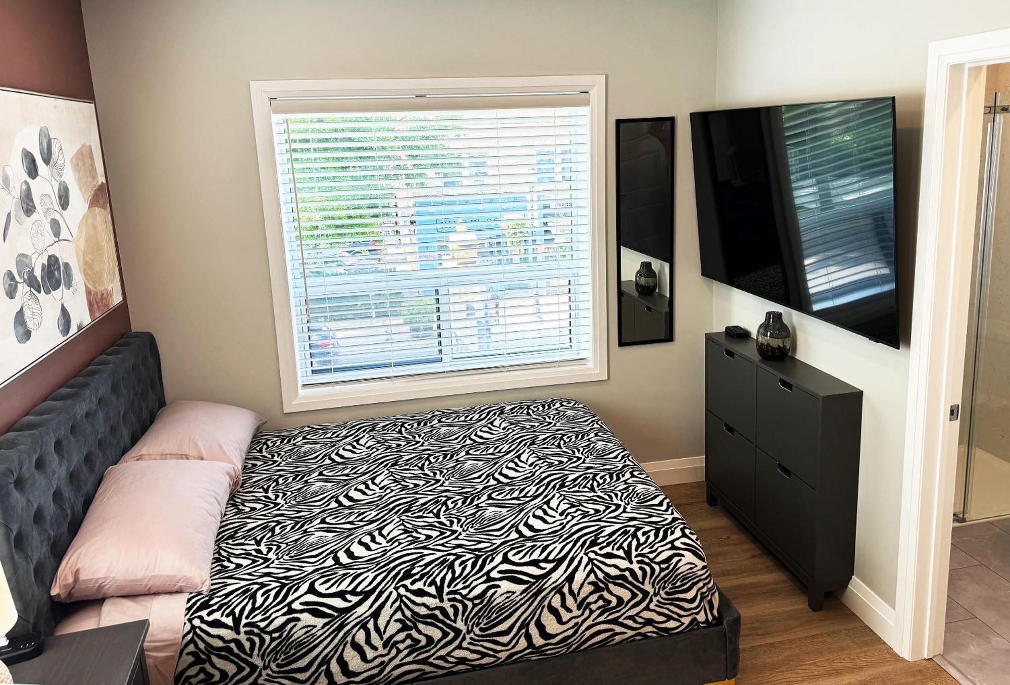Sterling Apartment *