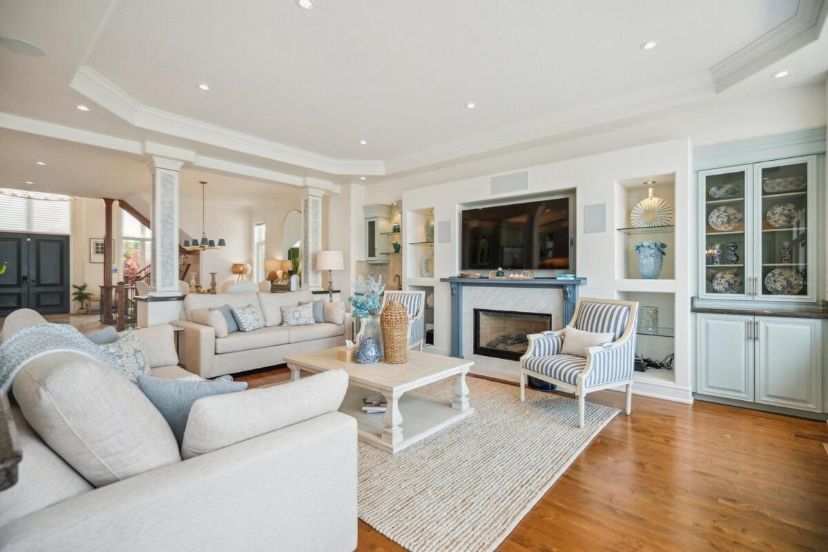 Lakeside Villa Hamilton