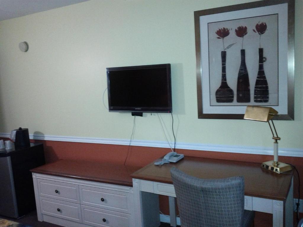 Budget 2000 Inn 2*