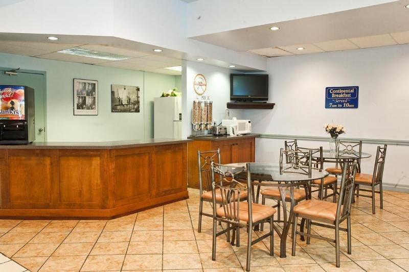 Howard Johnson Hotel