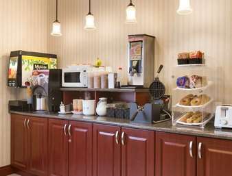 Days By Wyndham - Downtown Hotel Hamilton