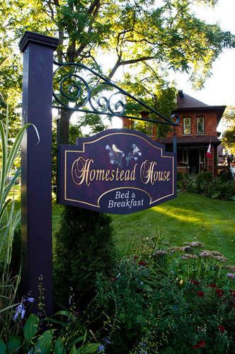 Homestead House Bed & Breakfast